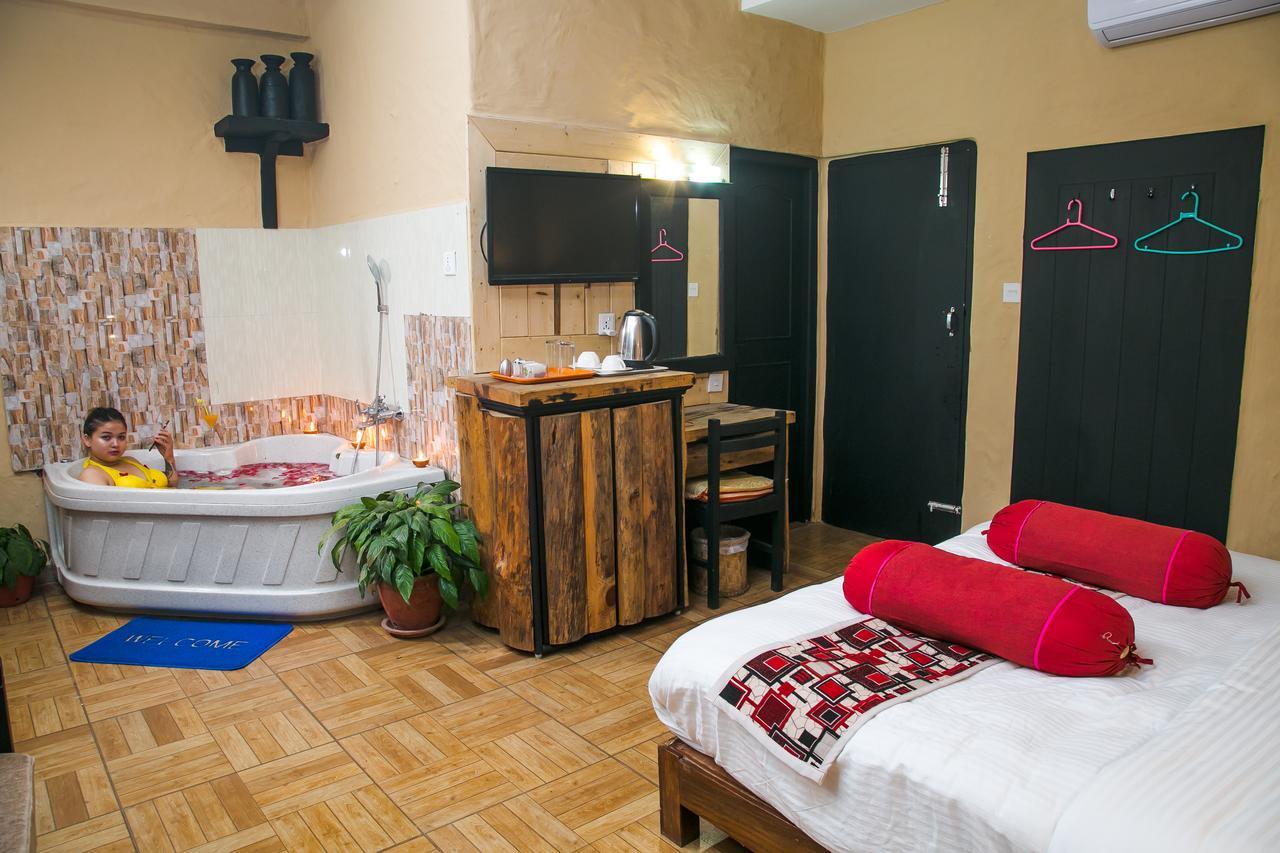 Hotel Tourist Residency Pokhara Ngoại thất bức ảnh
