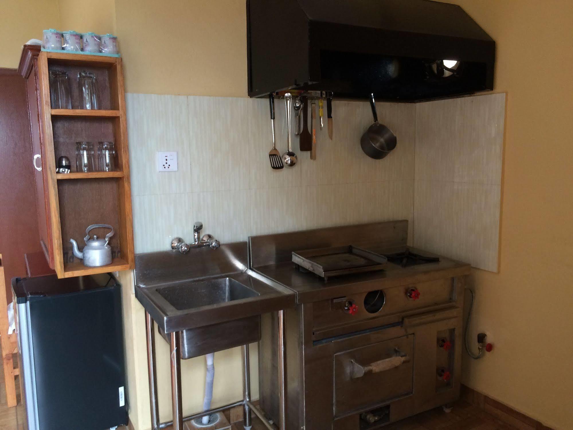 Hotel Tourist Residency Pokhara Ngoại thất bức ảnh