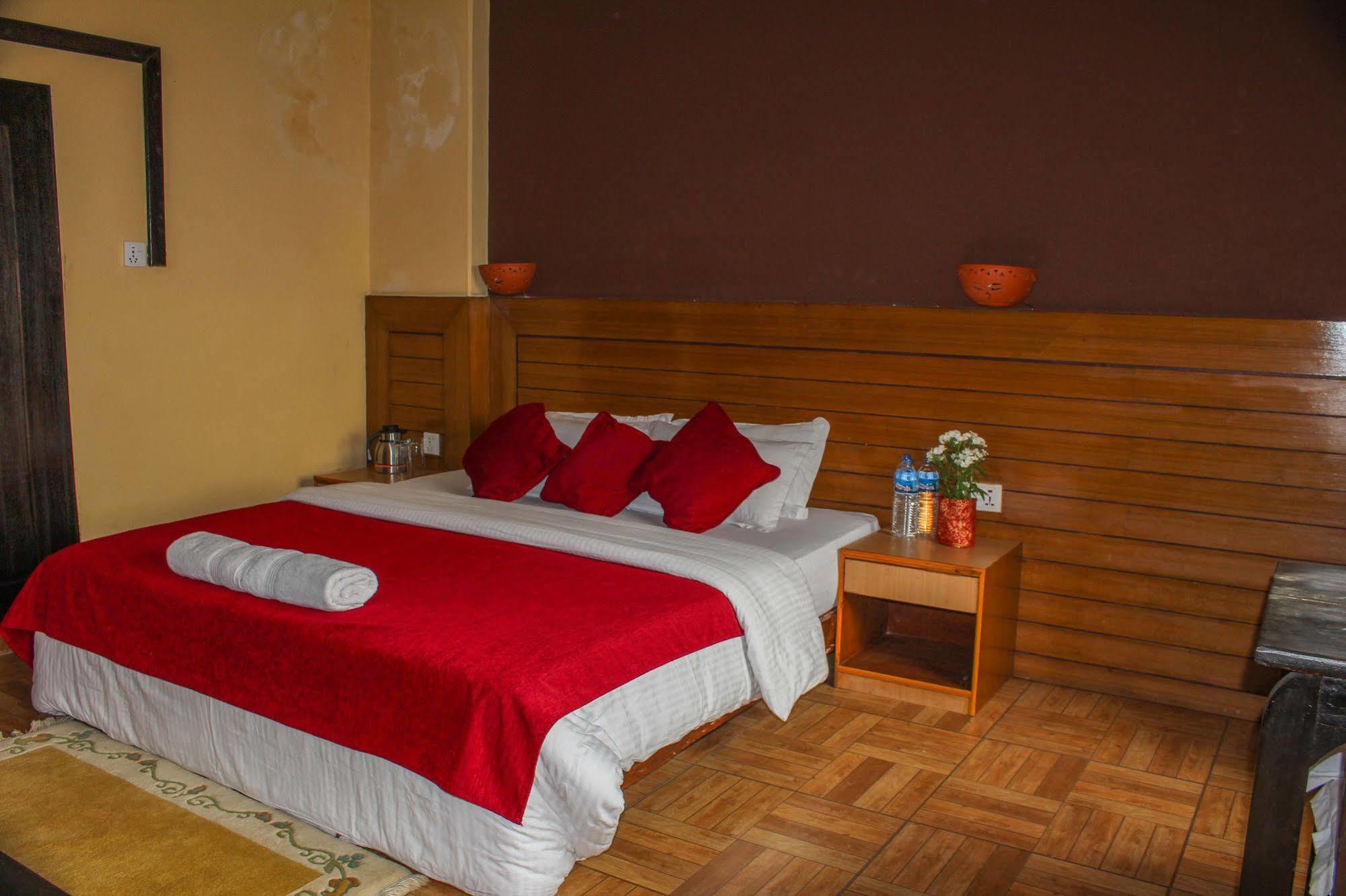Hotel Tourist Residency Pokhara Ngoại thất bức ảnh