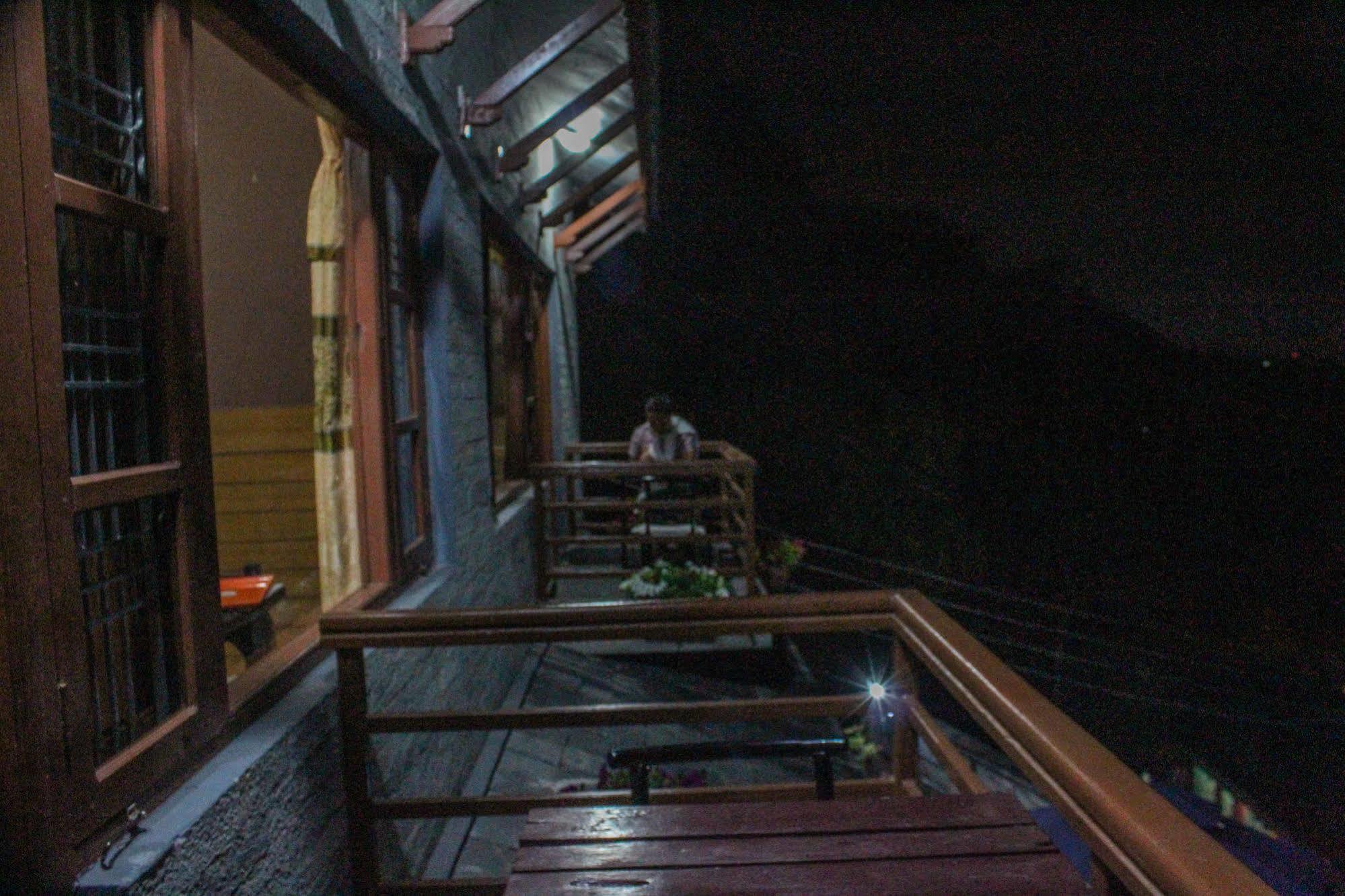 Hotel Tourist Residency Pokhara Ngoại thất bức ảnh