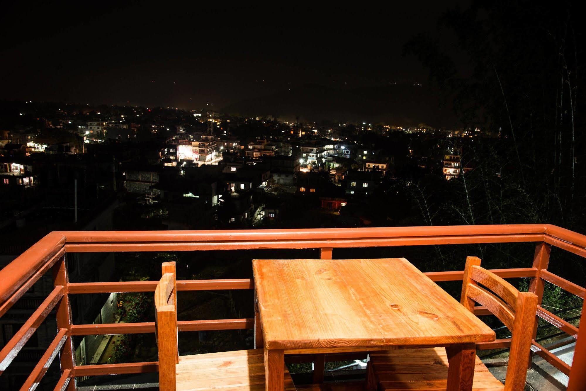 Hotel Tourist Residency Pokhara Ngoại thất bức ảnh